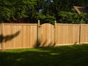 Деревянный забор сплошной 12 метров фото в Геленджике