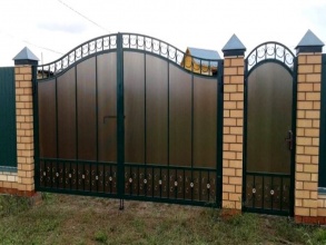 Кованые заборы с поликарбонатом 12 метров фото в Геленджике