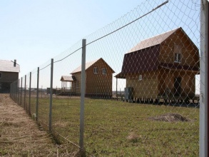Забор из сетки рабицы в натяг с протяжкой арматуры 150 метров фото в Геленджике