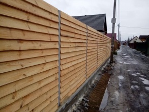 Деревянный забор елочка 150 метров фото в Геленджике