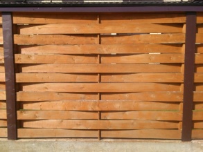 Деревянный забор плетёнка 12 метров фото в Геленджике